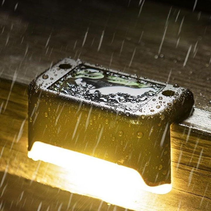 Soldrevet udendørslampe